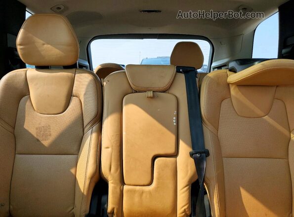 YV4A22PL2G1019113 2016 VOLVO XC90 Blue Vista interior trasera