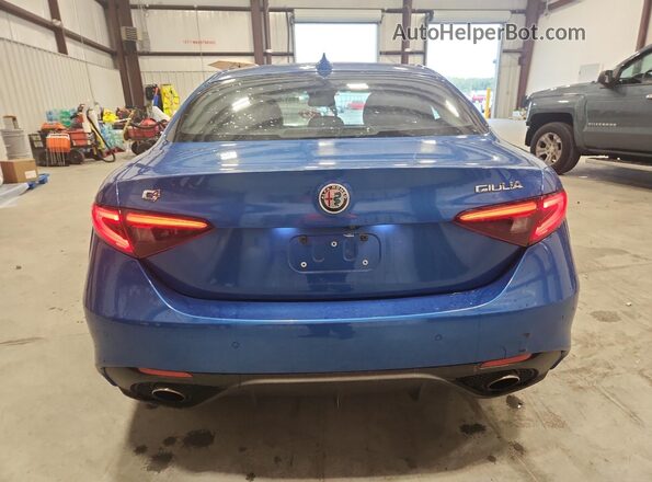 ZARFAEEN4J7579825 2018 ALFA ROMEO GIULIA Blue Вид салону спереду