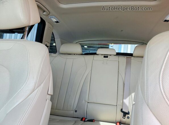 5UXKT0C59G0S75866 2016 BMW X5 White უკანა სალონის ხედი