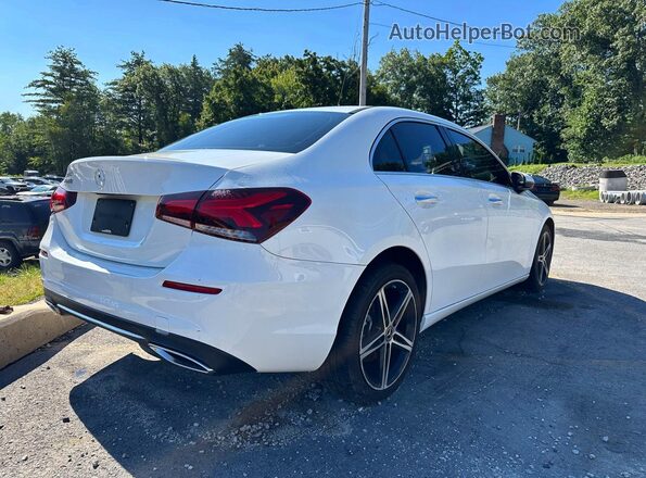 WDD3G4EB2KW034599 2019 MERCEDES-BENZ A White Передня права чверть