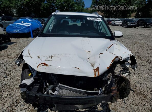 KMHRC8A38SU353034 2025 HYUNDAI VENUE White Вид ззаду