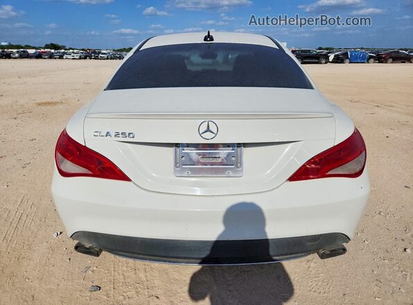 WDDSJ4EB3GN339054 2016 MERCEDES-BENZ CLA-CLASS White Vista interior delantera