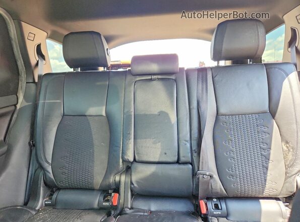 SALCP2RX0JH758551 2018 LAND ROVER DISCOVERY White Rear interior view