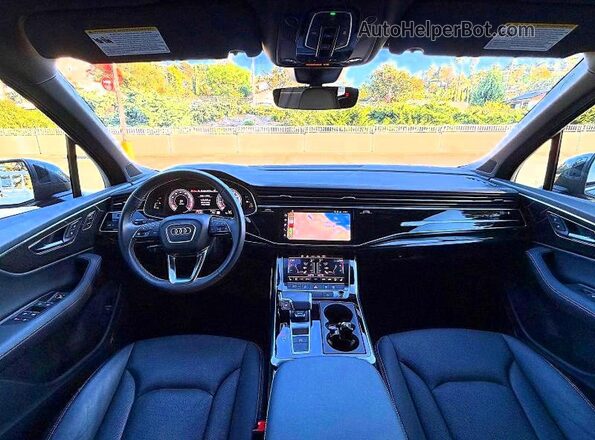 WA1LVBF78SD005015 2025 AUDI Q7 Gray Rear seats view