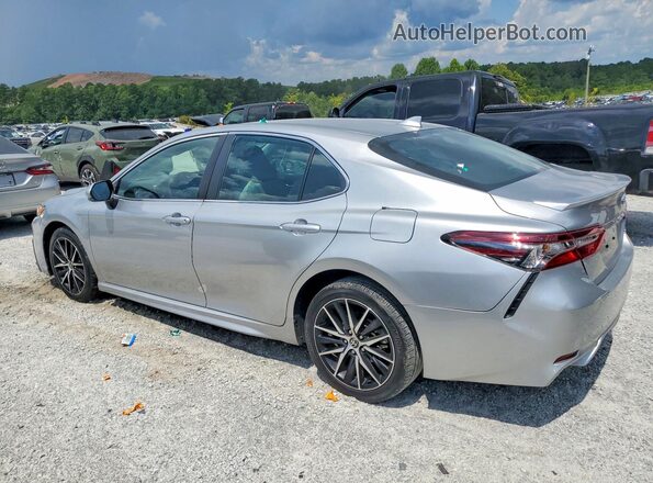 4T1G11AK8PU727886 2023 TOYOTA CAMRY Silver უკანა მარჯვენა