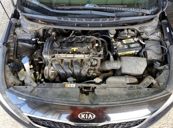 3KPFL4A78JE174931 2018 KIA FORTE Black Widok komory silnika