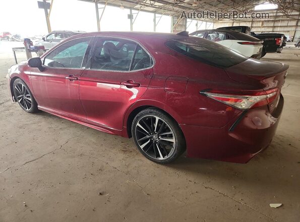 4T1BZ1HK0JU506718 2018 TOYOTA CAMRY Red Tył prawy