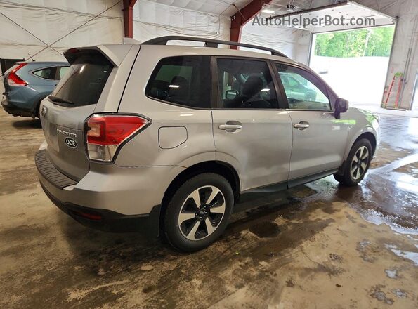 JF2SJAEC2JH527959 2018 SUBARU FORESTER Silver Առջևի աջ