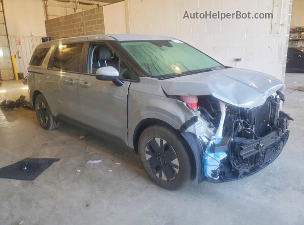 KNDNB5KA6V6194444 2027 KIA CARNIVAL Silver Front view