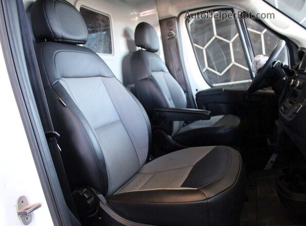 3C6MRVHG4PE556908 2023 RAM PROMASTER White Vista trasera