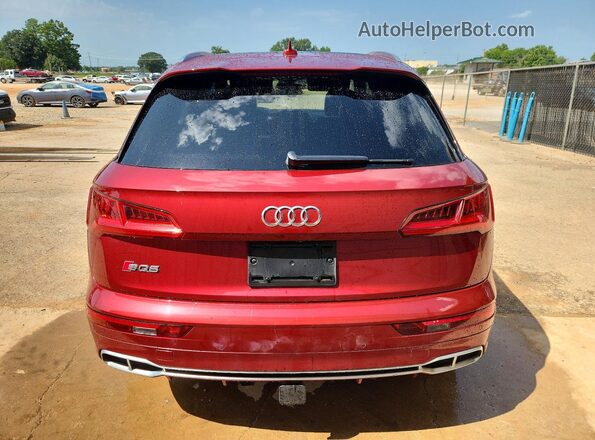 WA1C4AFY9J2021501 2018 AUDI SQ5 Red Front interior view