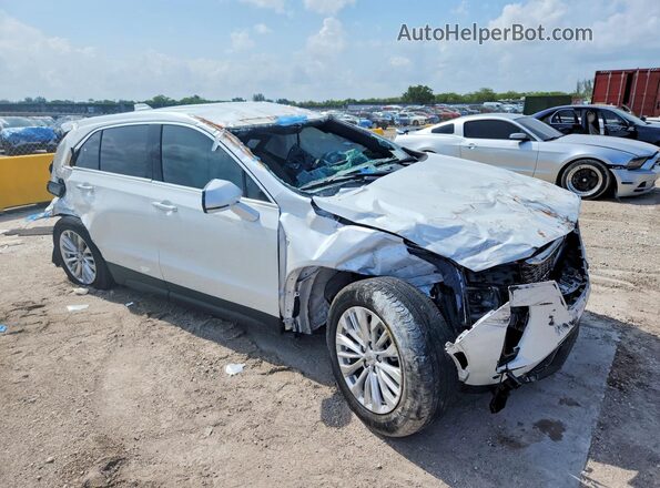1GYAZAR48RF120896 2024 CADILLAC XT4 White Vista frontal