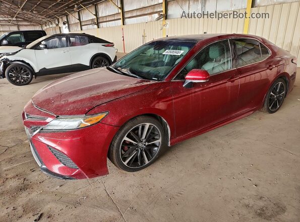 4T1BZ1HK0JU506718 2018 TOYOTA CAMRY Red Tył lewy