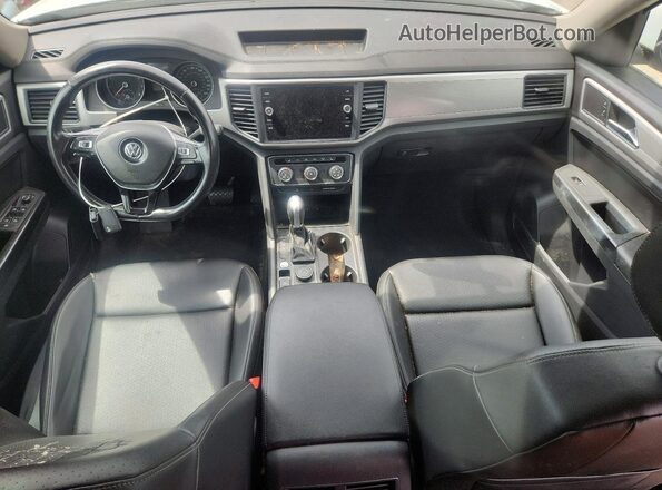 1V2KR2CA6JC566810 2018 VOLKSWAGEN ATLAS White Vista de los asientos traseros