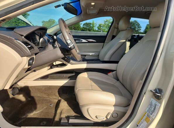 3LN6L2G92GR624941 2016 LINCOLN MKZ Tan Вид панелі приладів