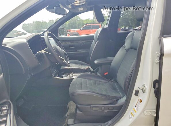 JA4AZ3A31LZ013550 2020 MITSUBISHI OUTLANDER White Vista del salpicadero