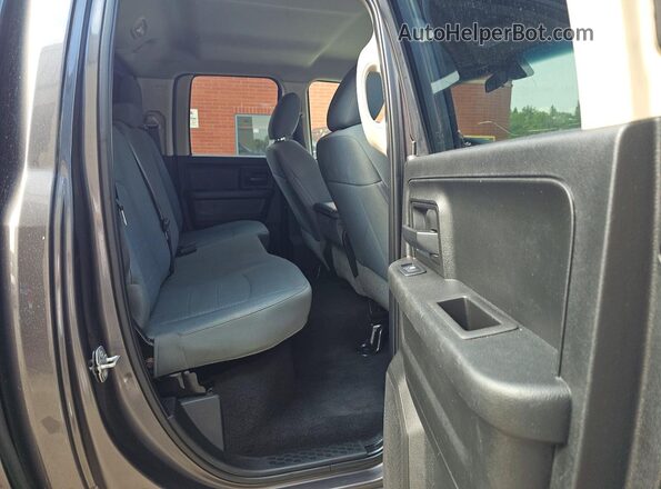 1C6RR7FT8KS580037 2019 RAM 1500 Gray წინა სალონის ხედი
