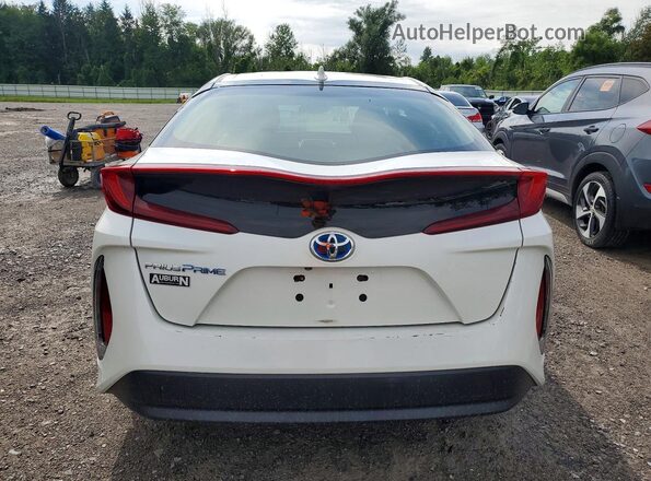 JTDKARFP9H3042207 2017 TOYOTA PRIUS Белый Вид салона спереди
