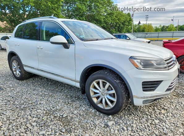 WVGEF9BP9GD006400 2016 VOLKSWAGEN TOUAREG White Вид спереду