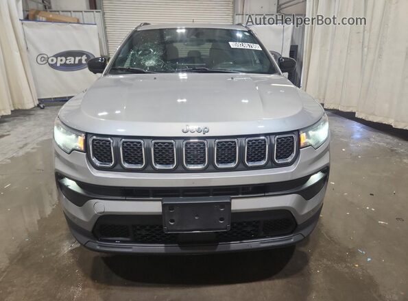3C4NJDBN9PT564519 2023 JEEP COMPASS Серебряный 