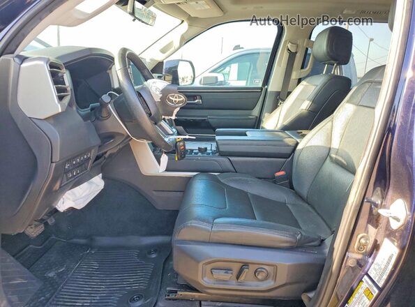 7SVAAABA5RX039531 2024 TOYOTA SEQUOIA Blue წინა პანელის ხედი