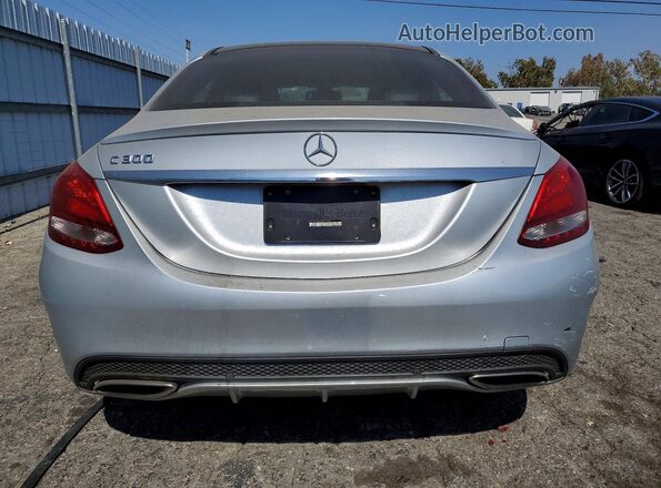 55SWF4JBXHU225943 2017 MERCEDES-BENZ C-CLASS Silver Widok wnętrza z przodu