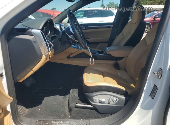 WP1AA2A22GLA04751 2016 PORSCHE CAYENNE White Vista del salpicadero