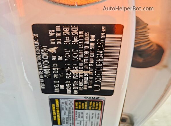 5XYZTDLB9HG441487 2017 HYUNDAI SANTA White Widok wnętrza 360 stopni