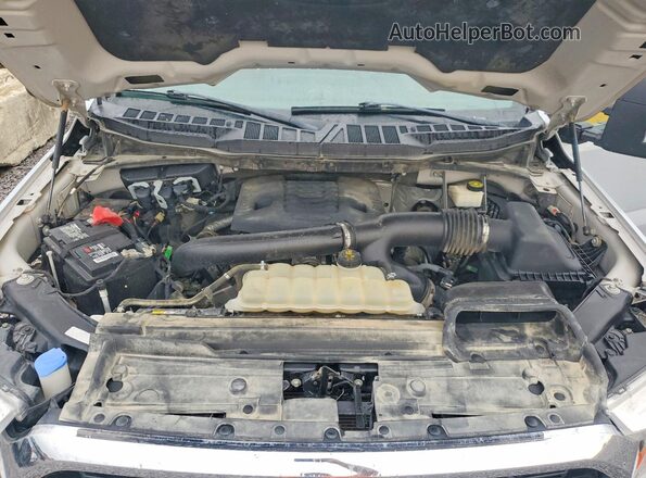 1FTFW1E87NKE37244 2022 FORD F150 White Vista del compartimento del motor