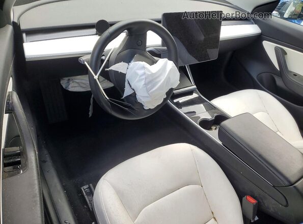 5YJ3E1EA4KF486614 2019 TESLA MODEL 3 White Instrument cluster view