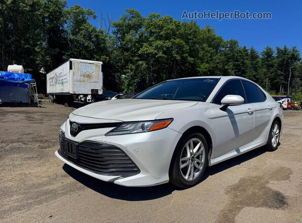 4T1B11HK3JU018922 2018 TOYOTA CAMRY White Հետևի աջ