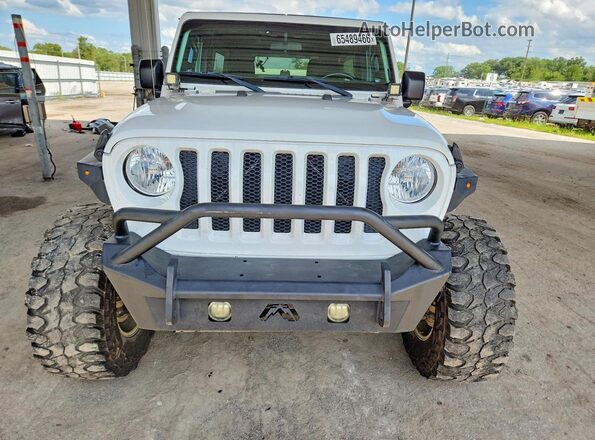 1C4HJXDG1JW122719 2018 JEEP WRANGLER White Widok z tyłu