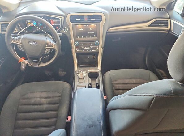 3FA6P0HD3HR257779 2017 FORD FUSION Maroon Vista del cuadro de instrumentos