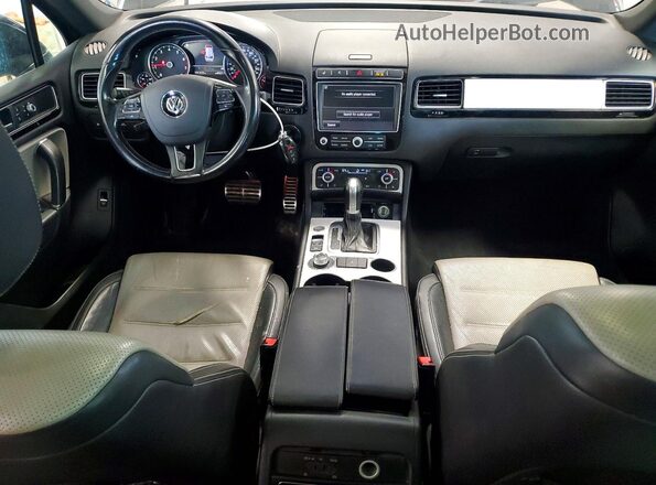 WVGRF7BPXHD001438 2017 VOLKSWAGEN TOUAREG Black Vista del cuadro de instrumentos