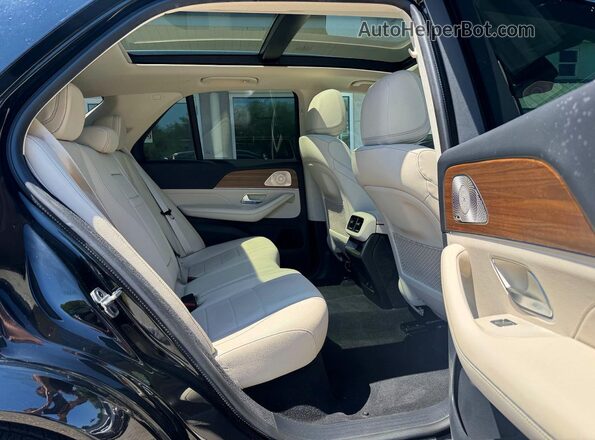 4JGFB4FB8RB018862 2024 MERCEDES-BENZ GLE-CLASS Black Widok wnętrza z przodu