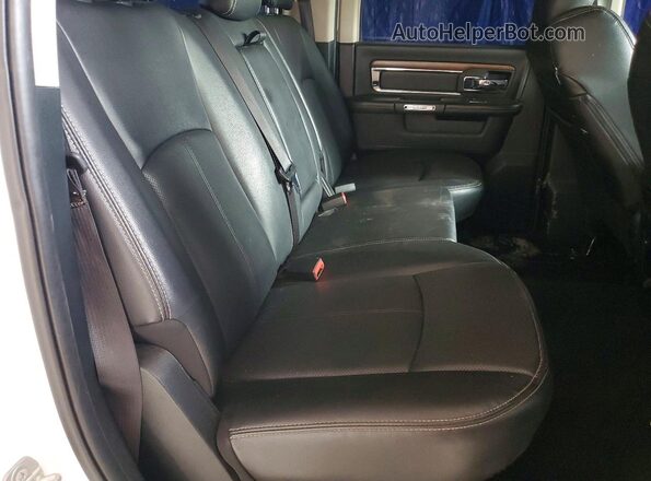 1C6RR7NT3JS221100 2018 RAM 1500 White Rear interior view