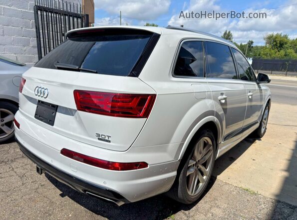 WA1VAAF7XJD023271 2018 AUDI Q7 White Вид спереду