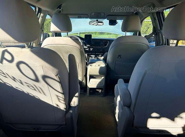 KNDMA5C1XH6264741 2017 KIA SEDONA Gray უკანა ხედი