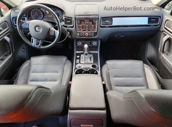 WVGEF9BP9GD006400 2016 VOLKSWAGEN TOUAREG White Вид щитка приладів
