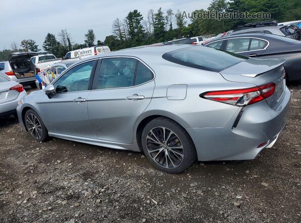 4T1B11HK3JU132371 2018 TOYOTA CAMRY Silver უკანა მარჯვენა