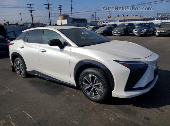 JTJABABB0RA000670 2024 LEXUS ALL OTHER White Widok z przodu