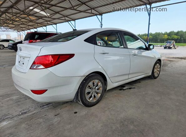 KMHCT4AE1GU165477 2016 HYUNDAI ACCENT White Front right