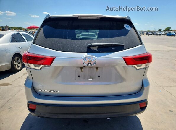 5TDZZRFH8KS295685 2019 TOYOTA HIGHLANDER Silver Вид салону спереду