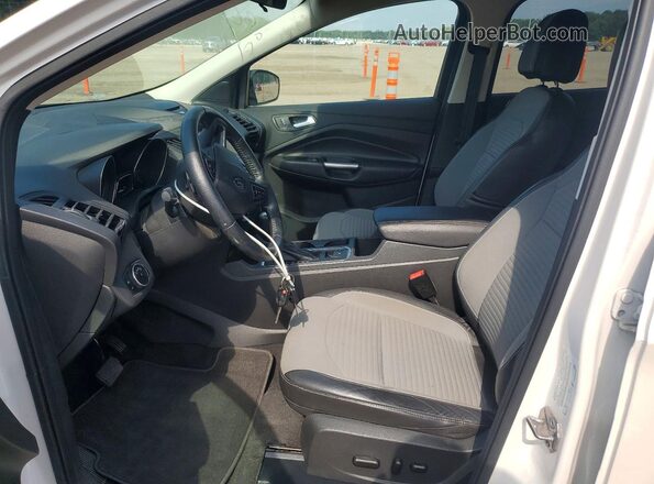 1FMCU0G92HUB95900 2017 FORD ESCAPE White Вид панелі приладів