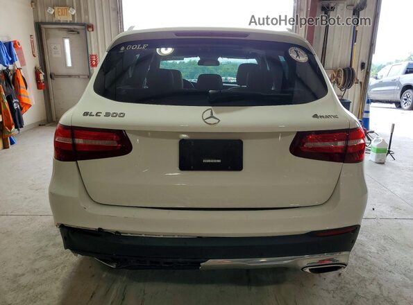 WDC0G4KB2JF366715 2018 MERCEDES-BENZ GLC-CLASS White Vista interior delantera