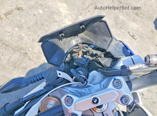 WB30G4302PRA42214 2023 BMW OTHER Two Tone Вид щитка приладів