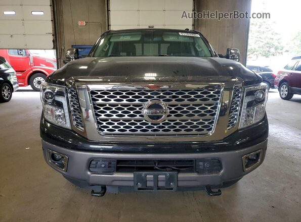 1N6BA1F48JN537562 2018 NISSAN TITAN Черный Вид сзади