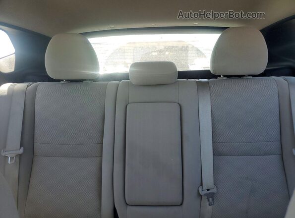 JN1BJ1CR2JW205696 2018 NISSAN ROGUE Серебряный Вид задней части салона