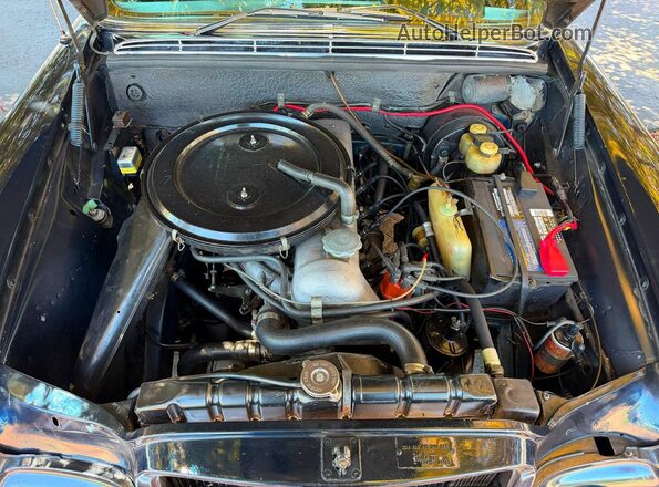 10801612012182 1968 MERCEDES-BENZ 280S Синий Вид панели приборов