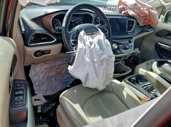 2C4RC1EG7HR821754 2017 CHRYSLER PACIFICA Серый Вид щитка приборов